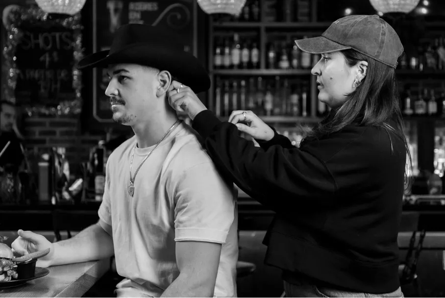 First TV commercial with NHL player & AI cow — Black Box Productions